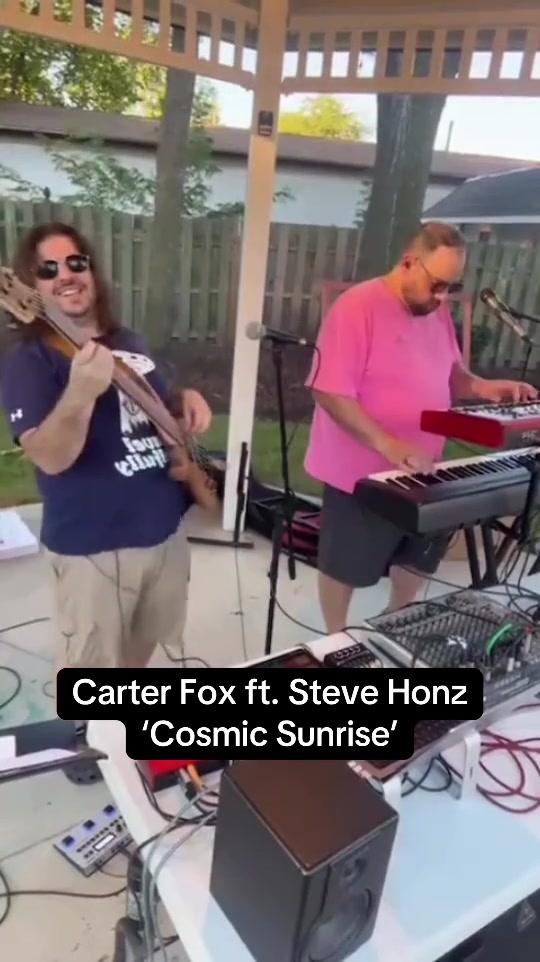@Carter Fox - Soulful Traveler