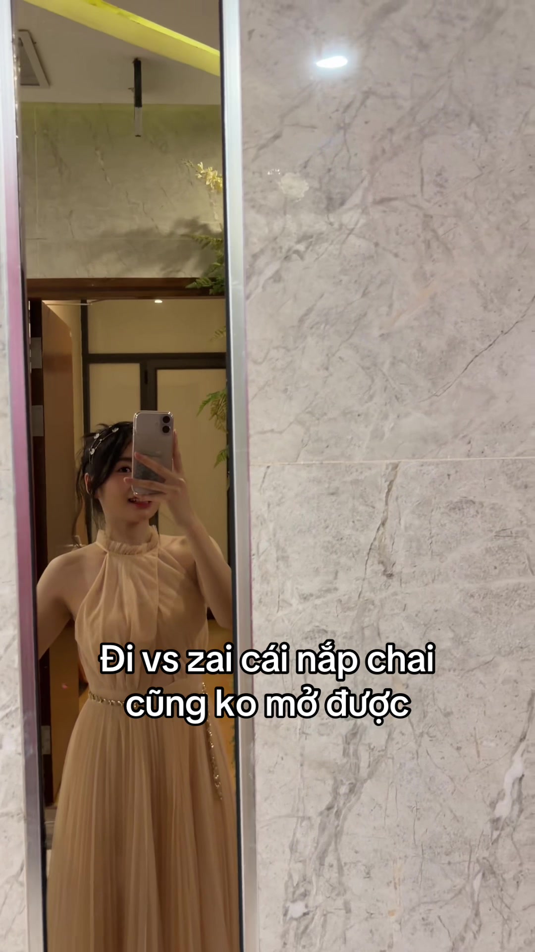 @Làm gì giờ này chưa về?