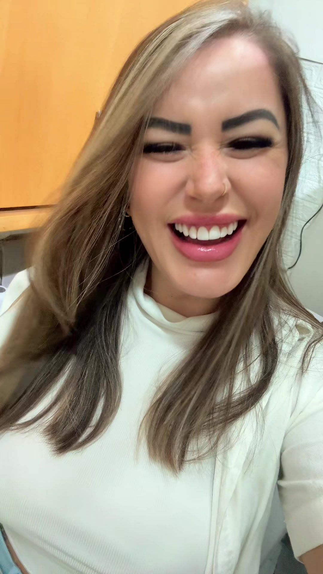 @Viviane
