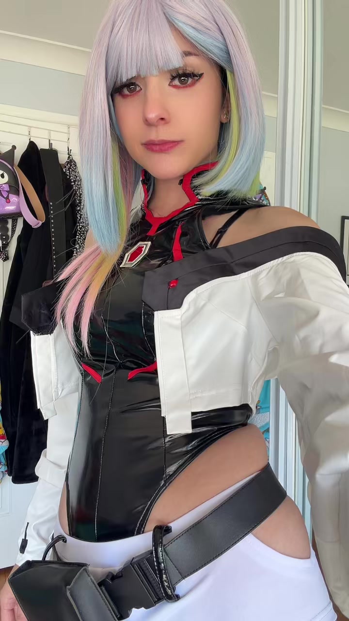@Minacakes_12