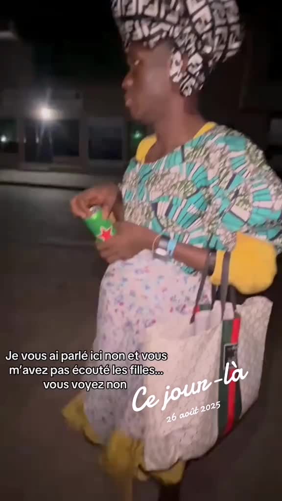 @M&Eacute;M&Eacute; JULIE L'INTERNATIONAL 🌊