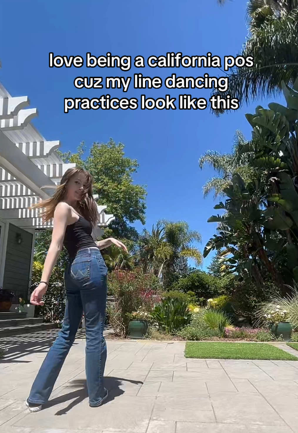 @laineydotbainey