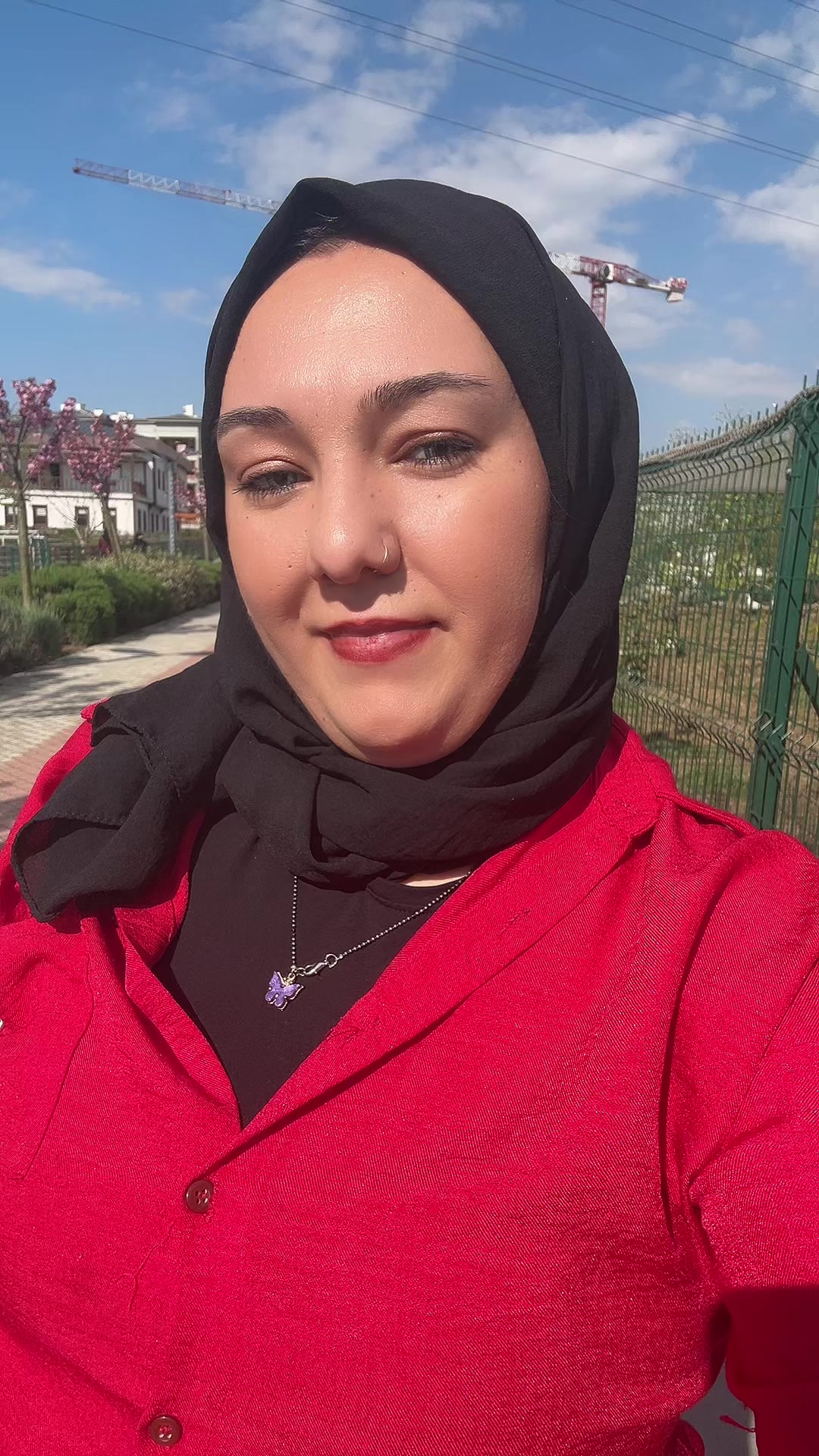 @Azizeakalın