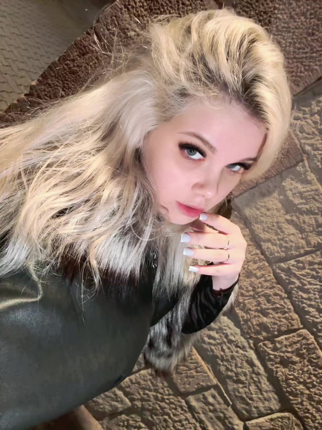 @Анюта