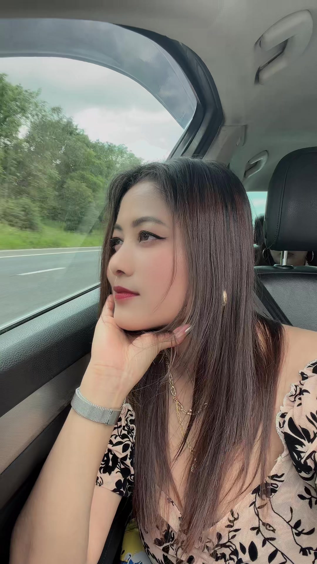 @razbncisapna 🇳🇵❤️🇬🇧
