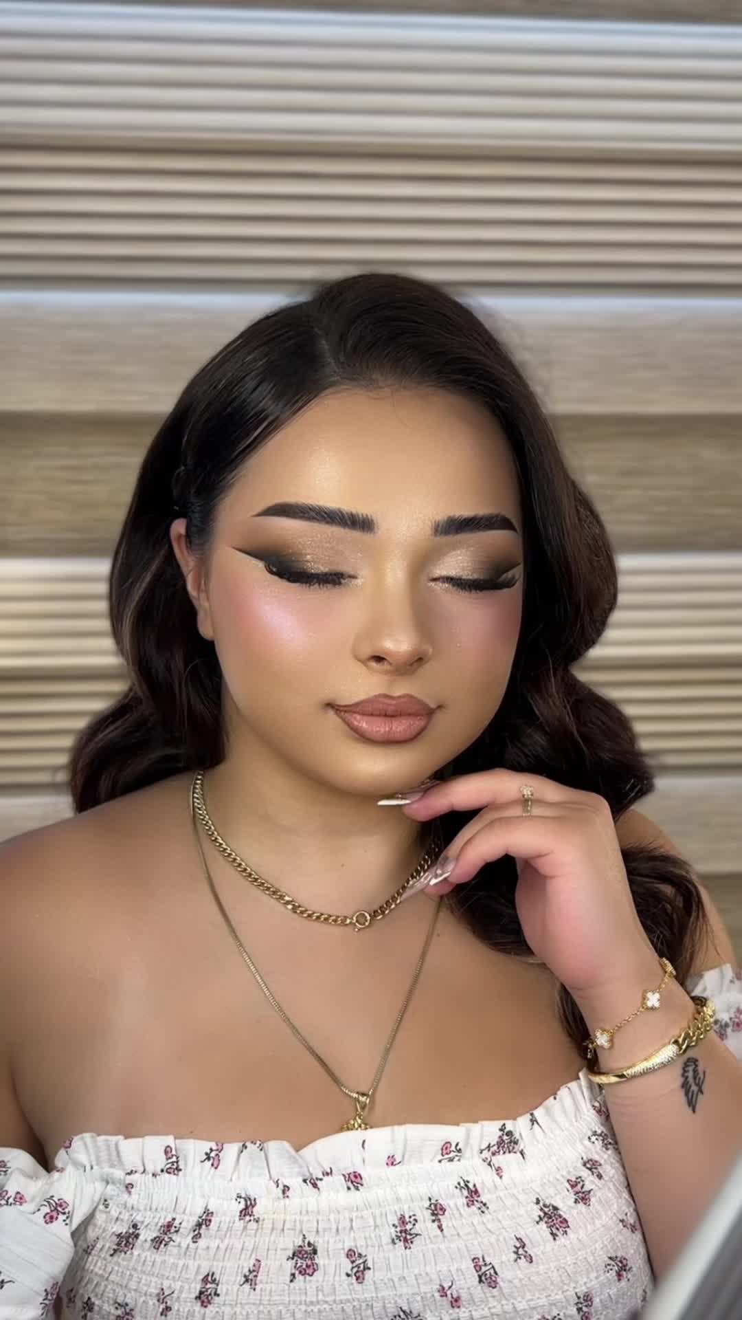 @Matianah_makeup_brows
