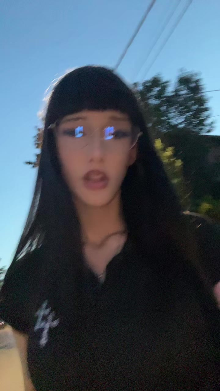 @кäја 🧛🏻