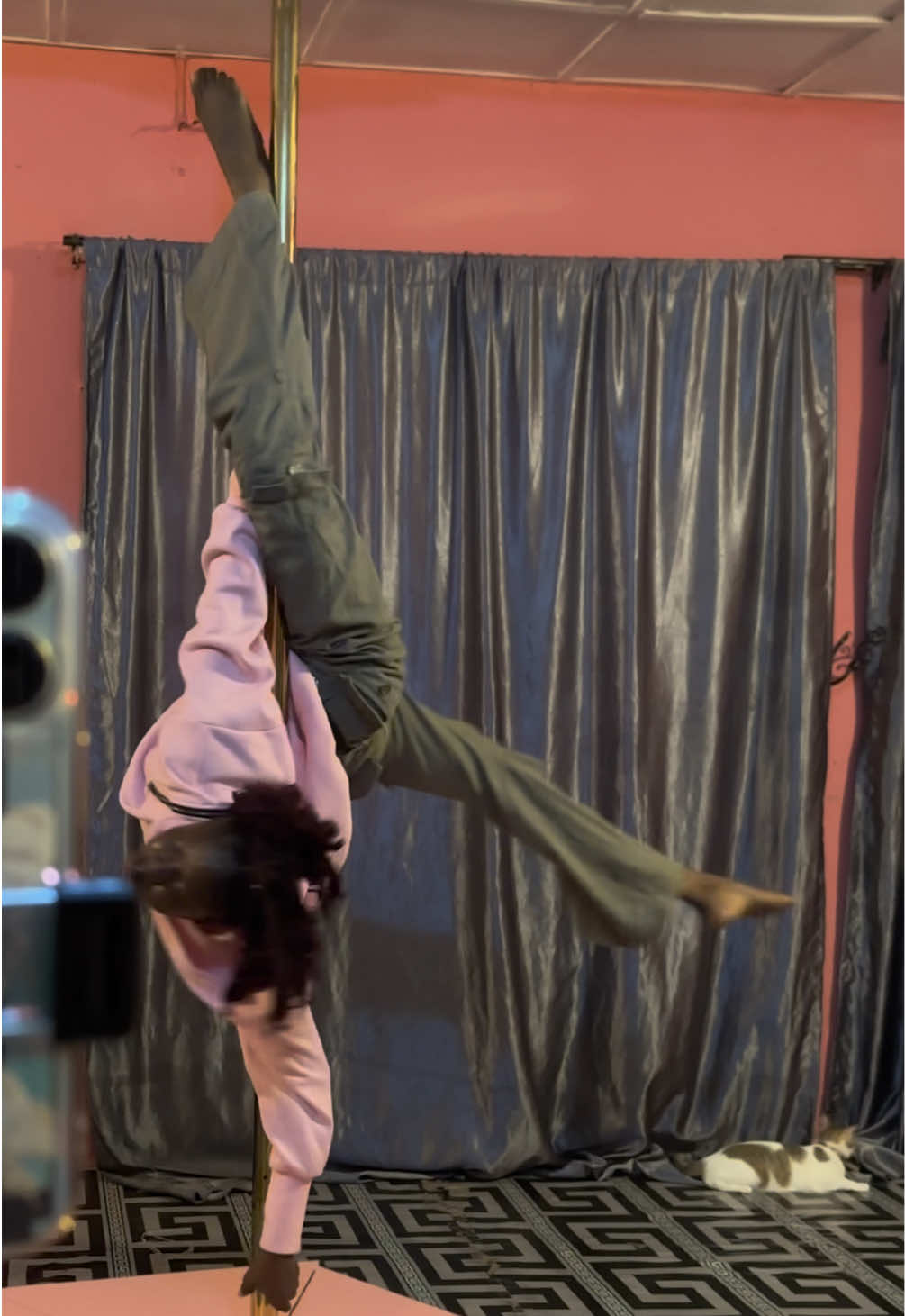 @Tflex Barnabas Cirque🤹🏾♀️