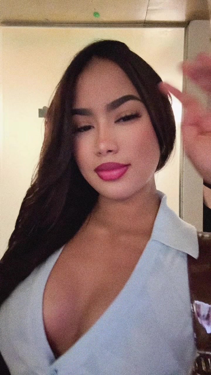 @𝐸𝓂𝒾𝓁𝓎.