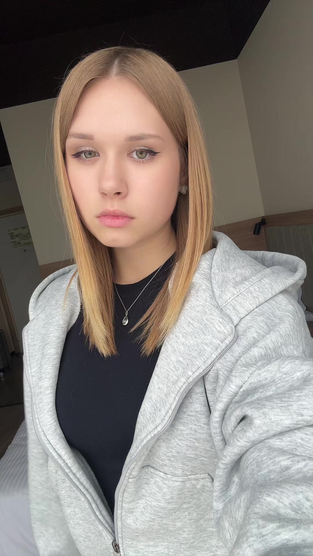 @лисена