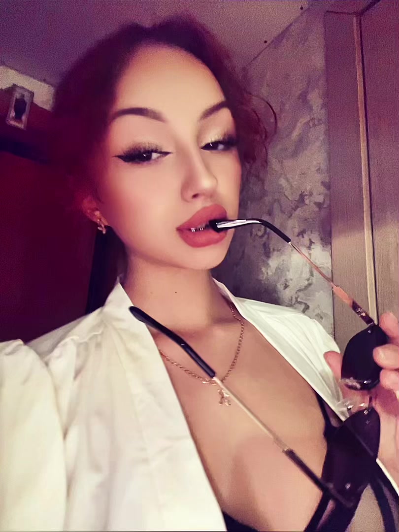 @Кошка