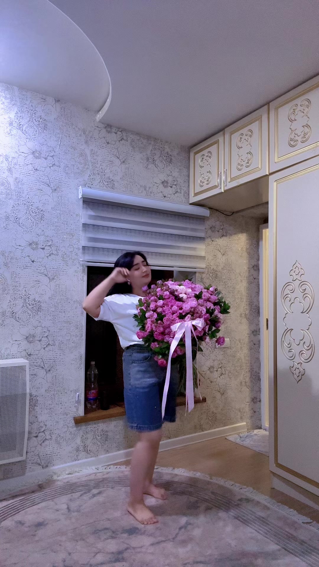 @Pari222🖤🦋