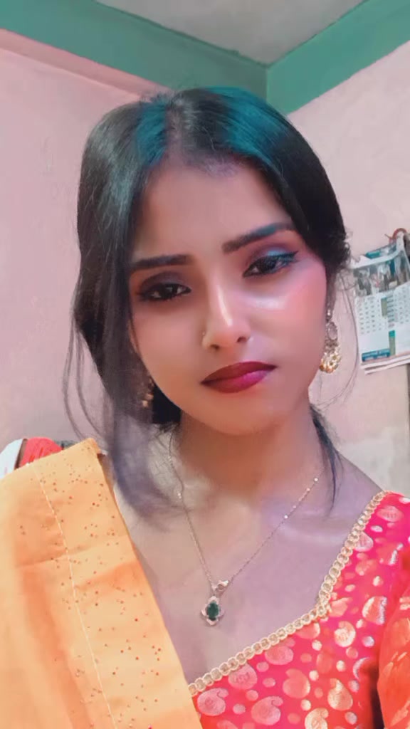 @rakhi thakur🌸🕊️