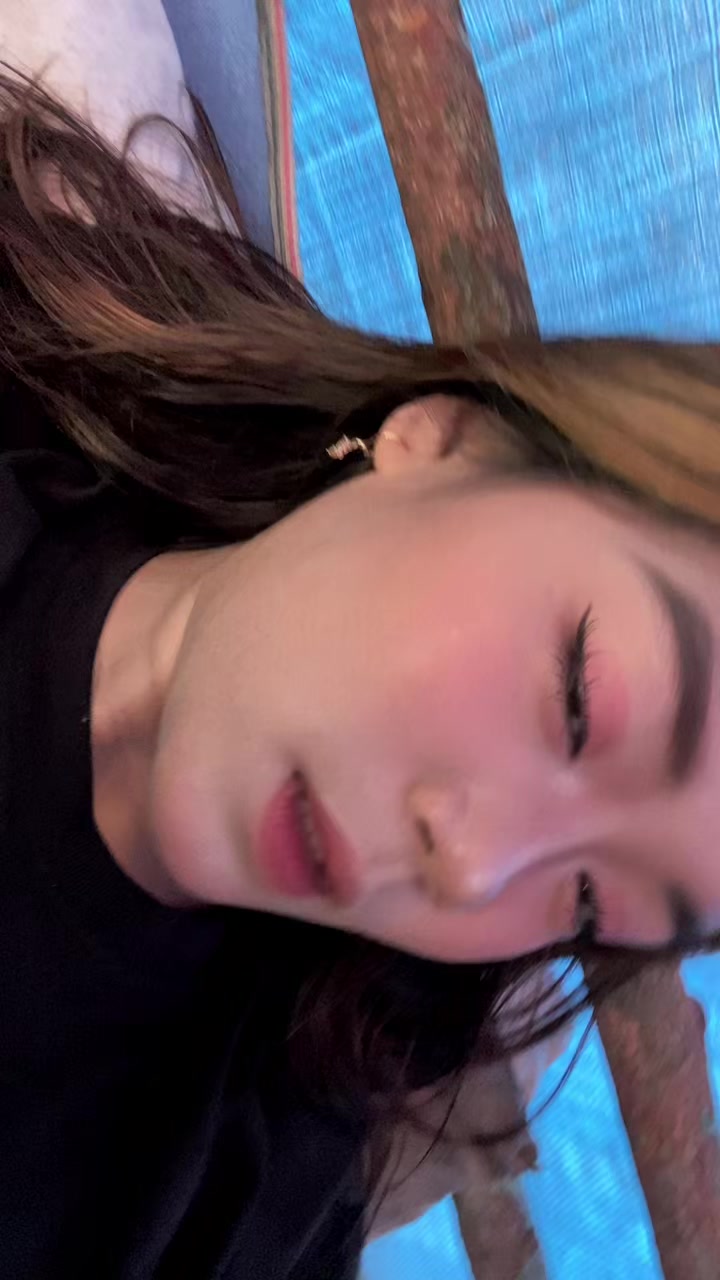 @shella_febriana01