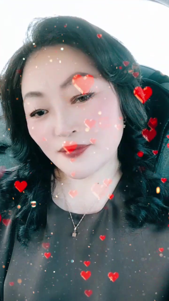 @AINURA