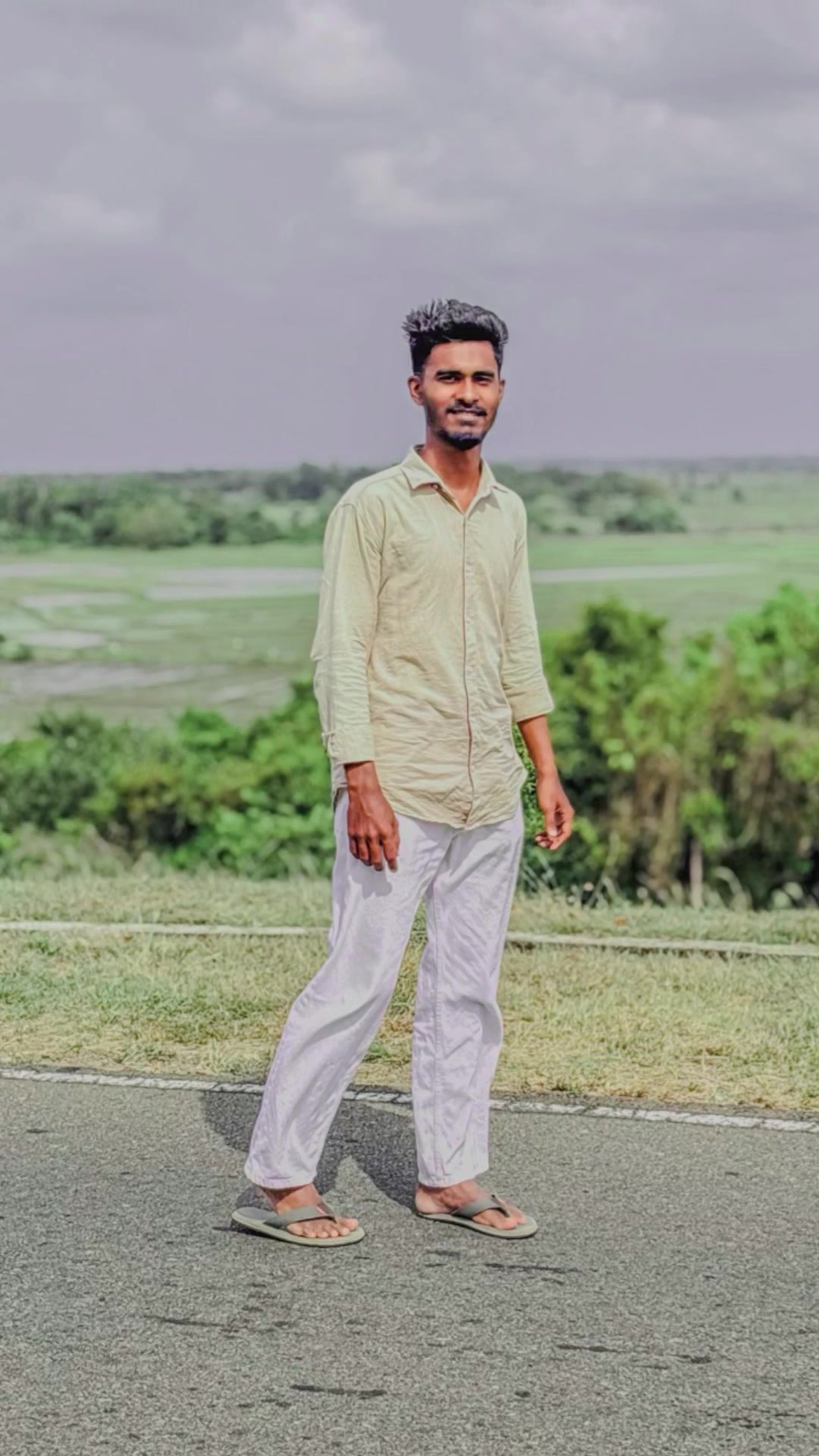 @𝐀𝐒𝐇 22🧤🇱🇰