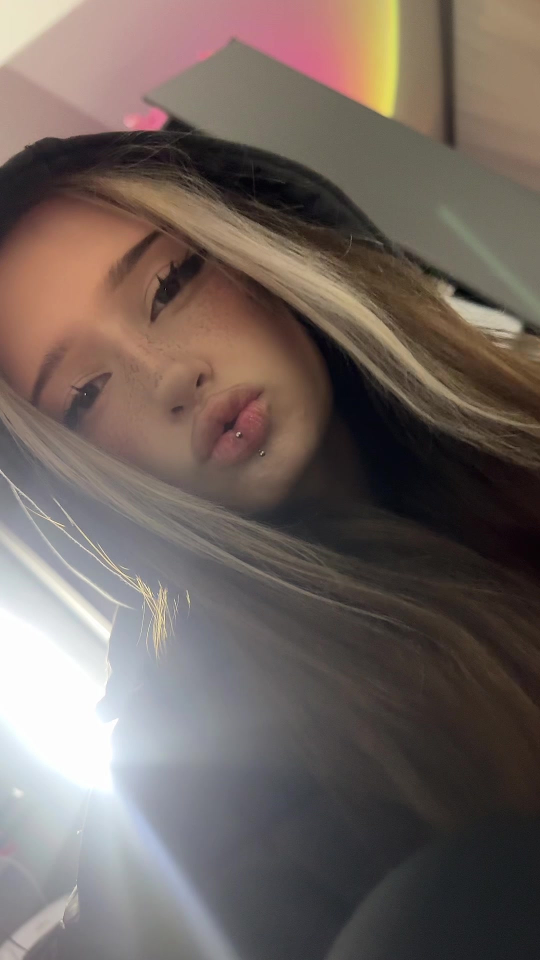 @Пчела