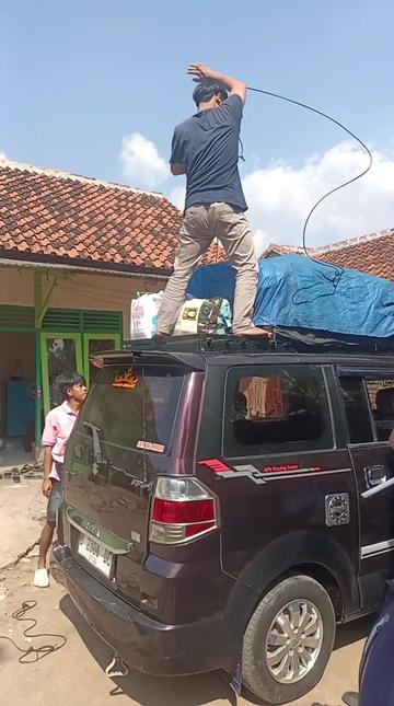 @YANTO TREVEL