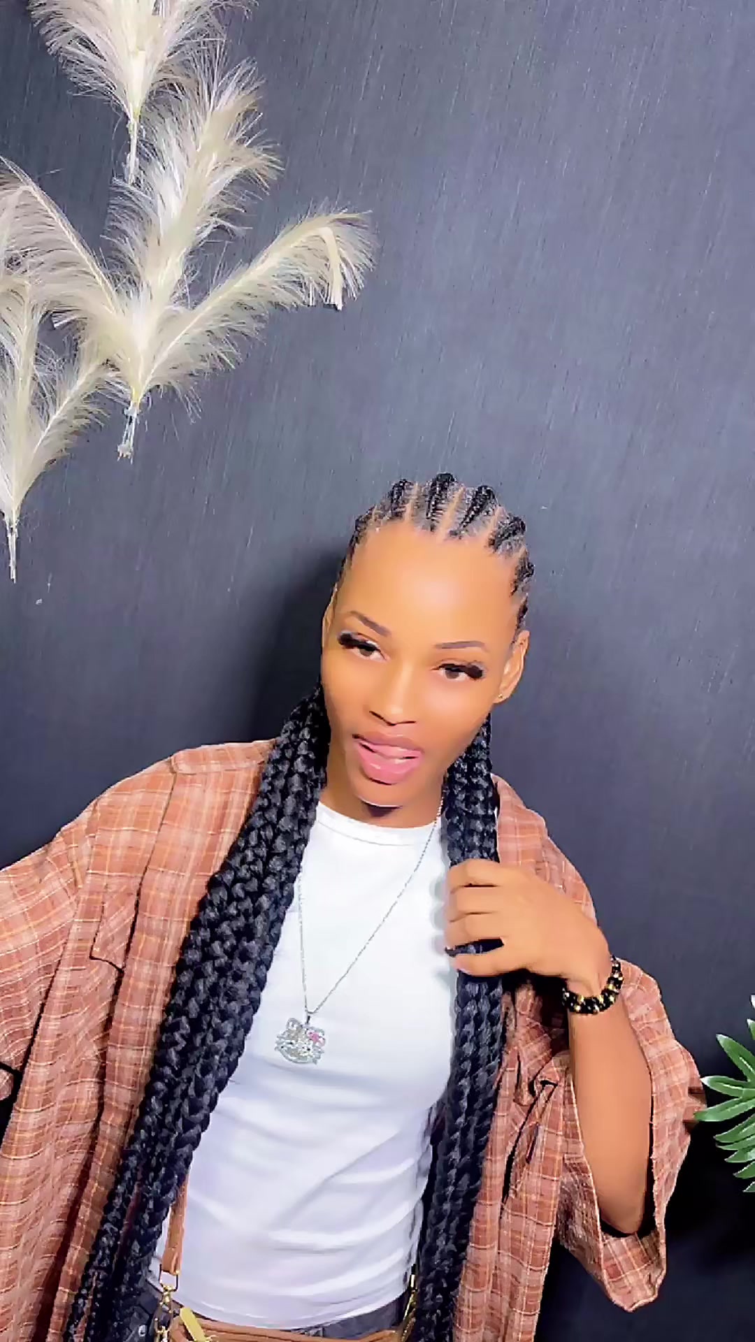 @hairbyamaka2