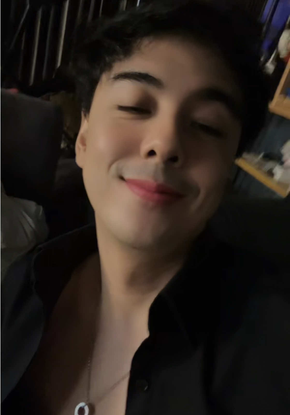 @25ตุลา🖤🪽