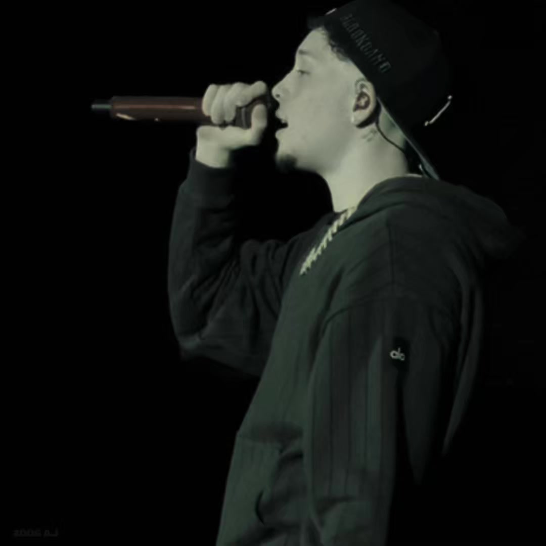 @2006 AJ