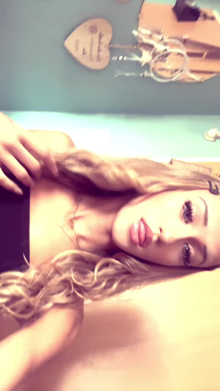 @Leylaaa