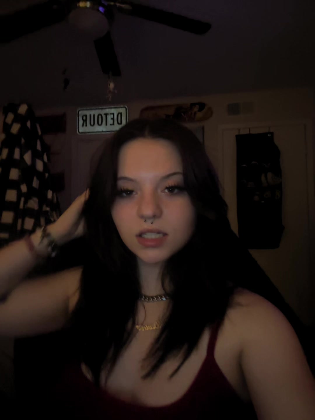 @:3
