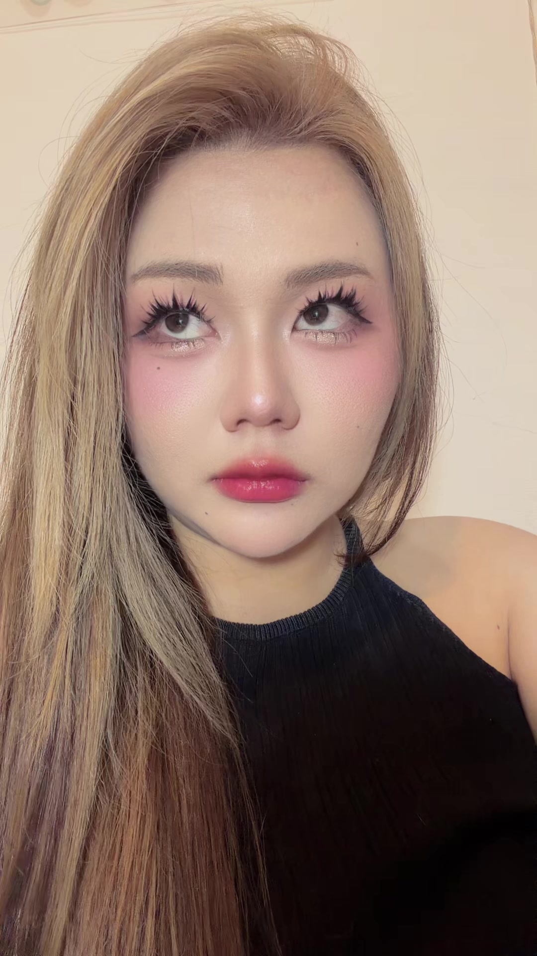 @itsmeyourcrybaby