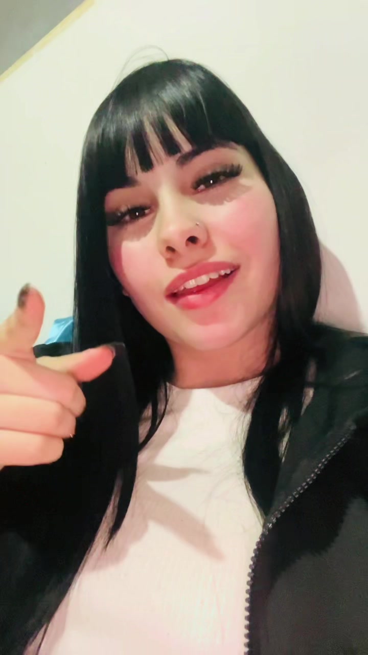 @𝓿𝓪𝓵𝓮𝓷𝓽𝓽𝓲𝓷𝓪𝓪 ❤️&zwj;🔥