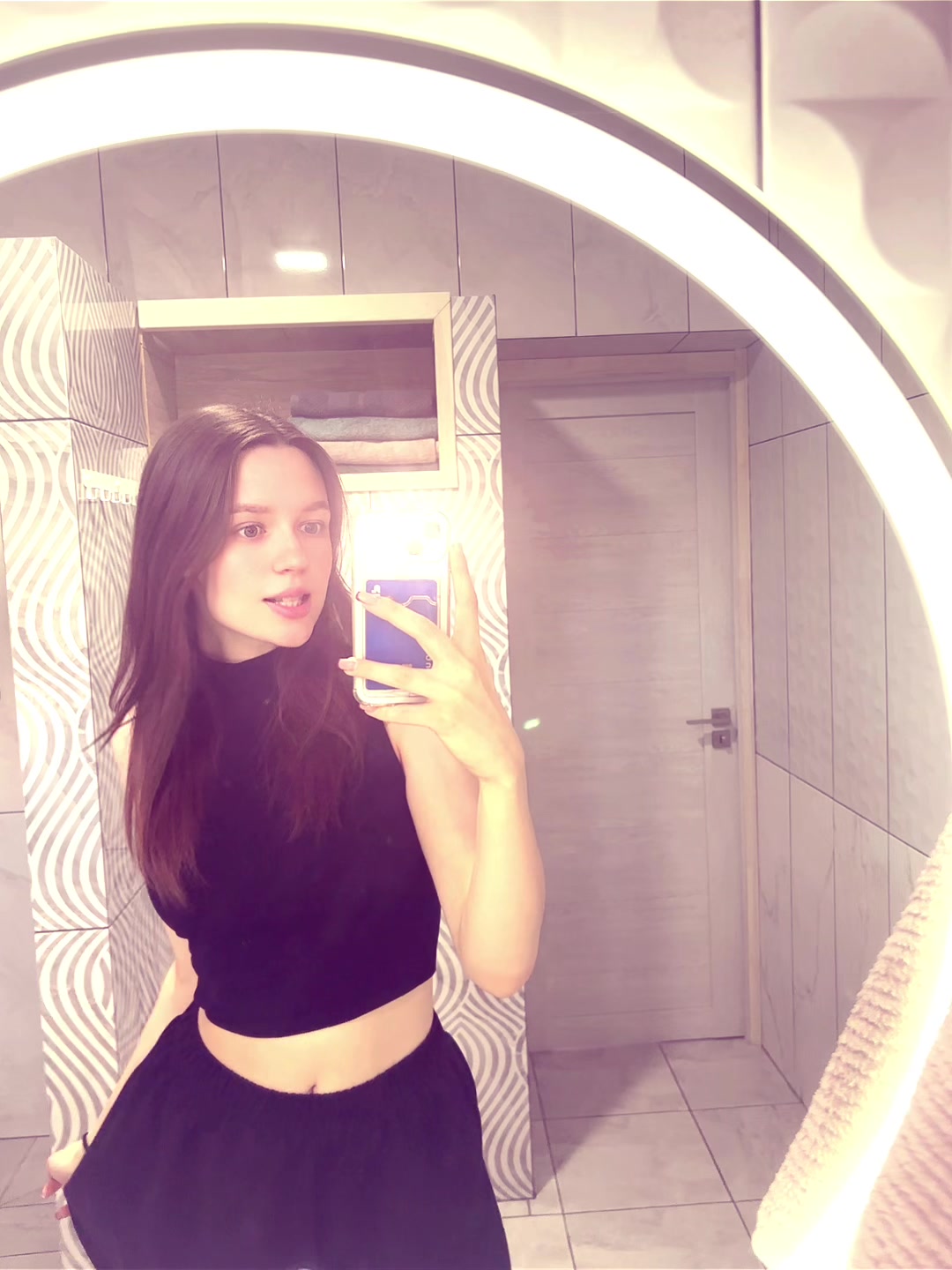 @Anasteushha_