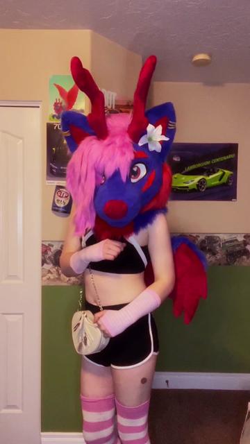 @BlueNeonPaw