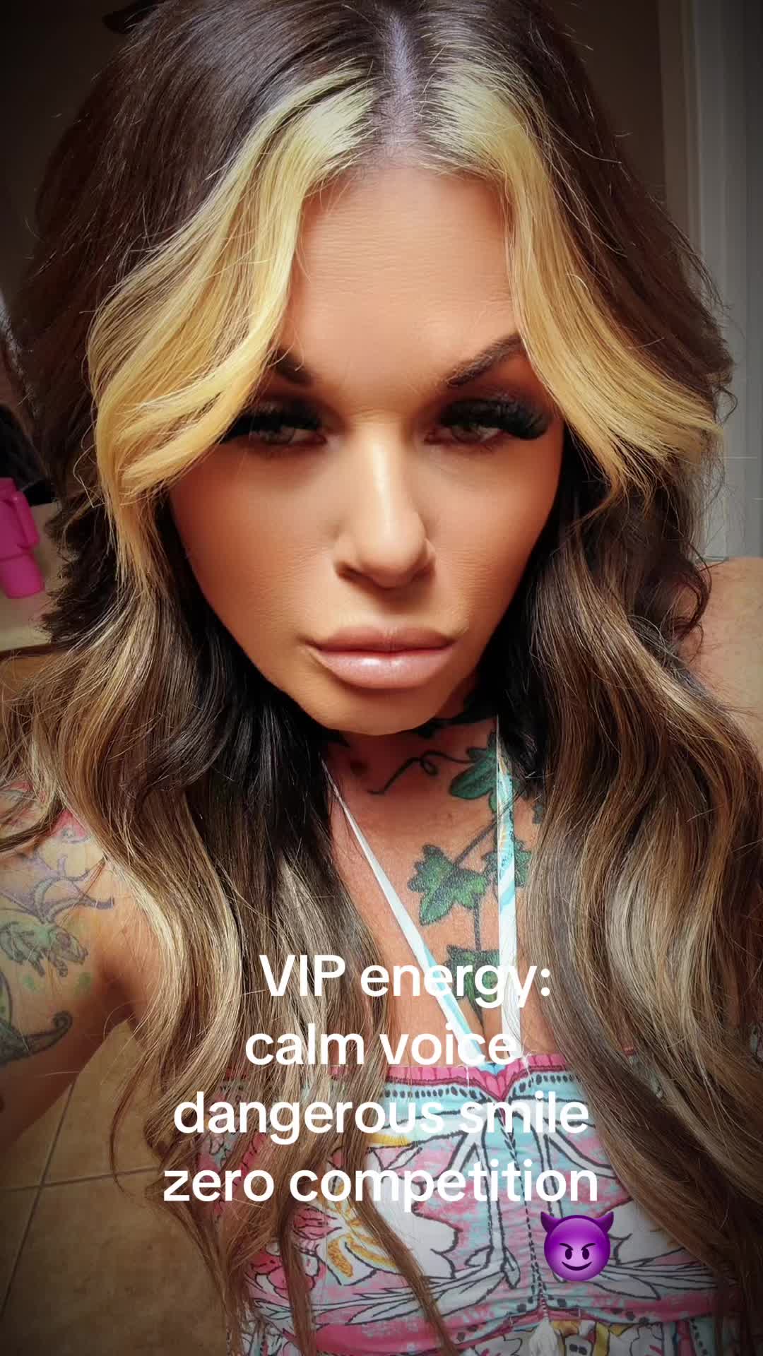 @Cruesbeauties ❌