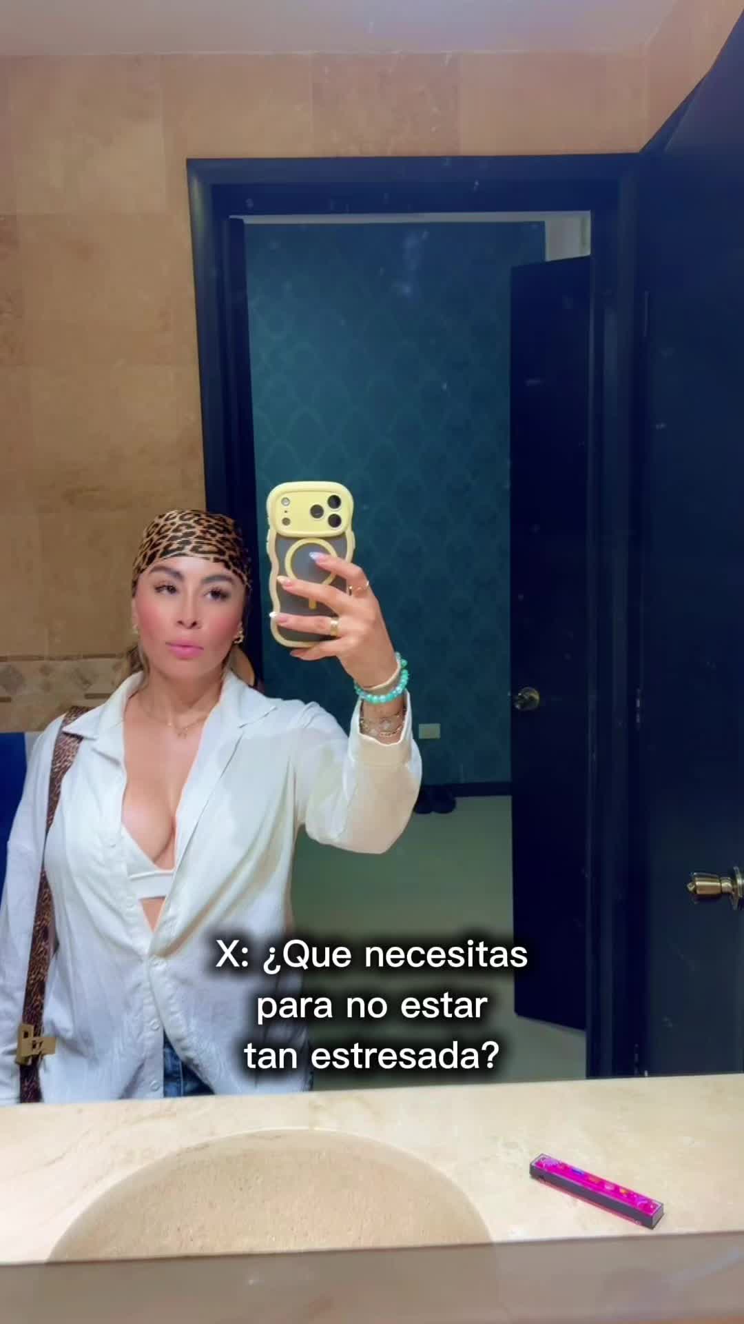 @Angela Flores | 🎀