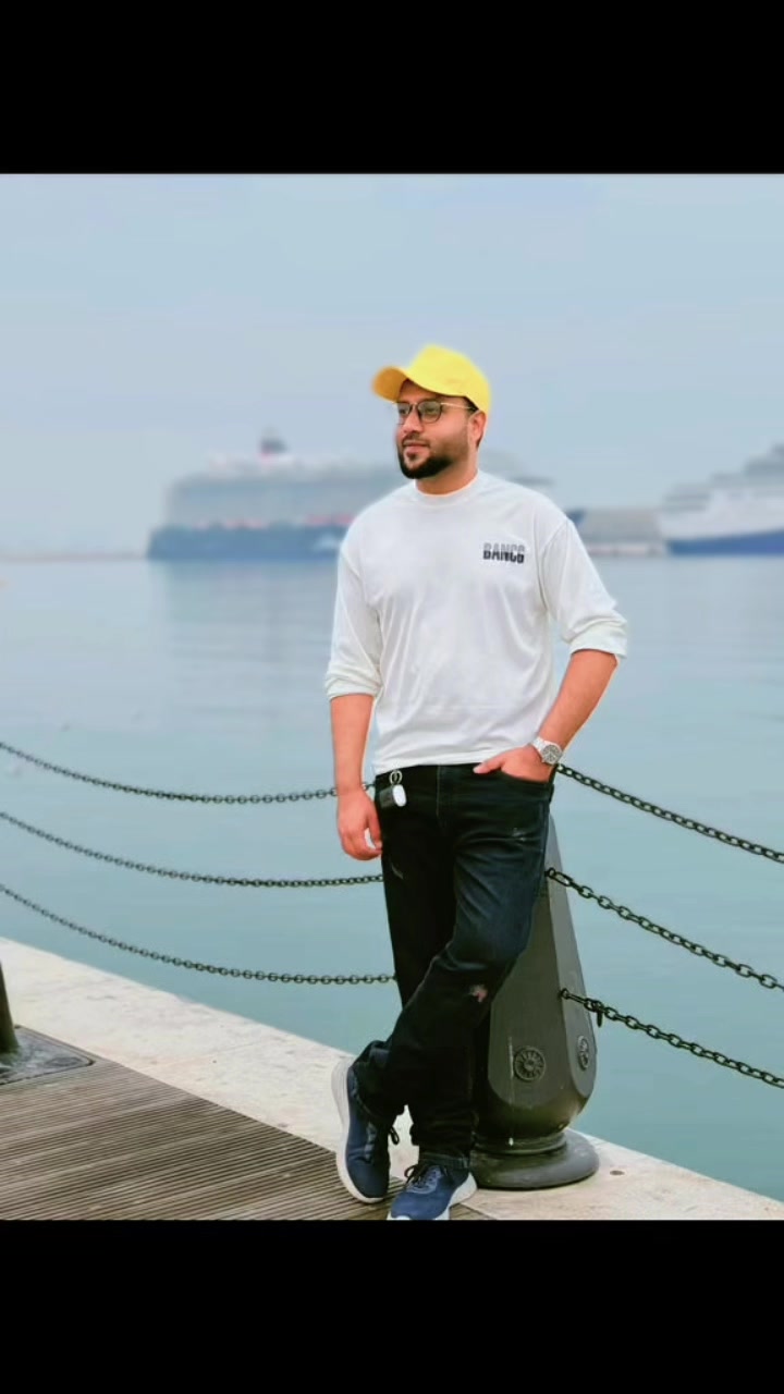 @Mehtab Qureshi 😎🇶🇦✌️