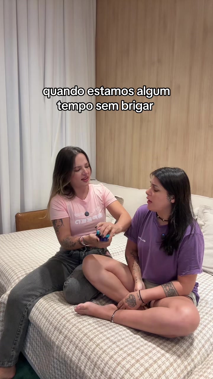@Flávia e Júlia