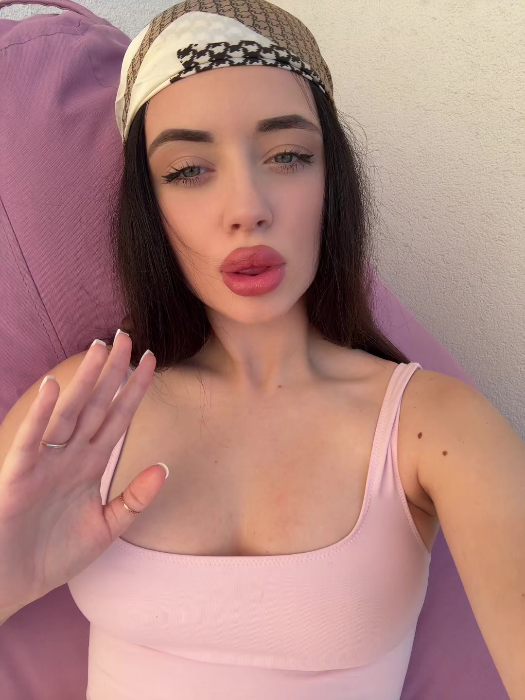 @А💋
