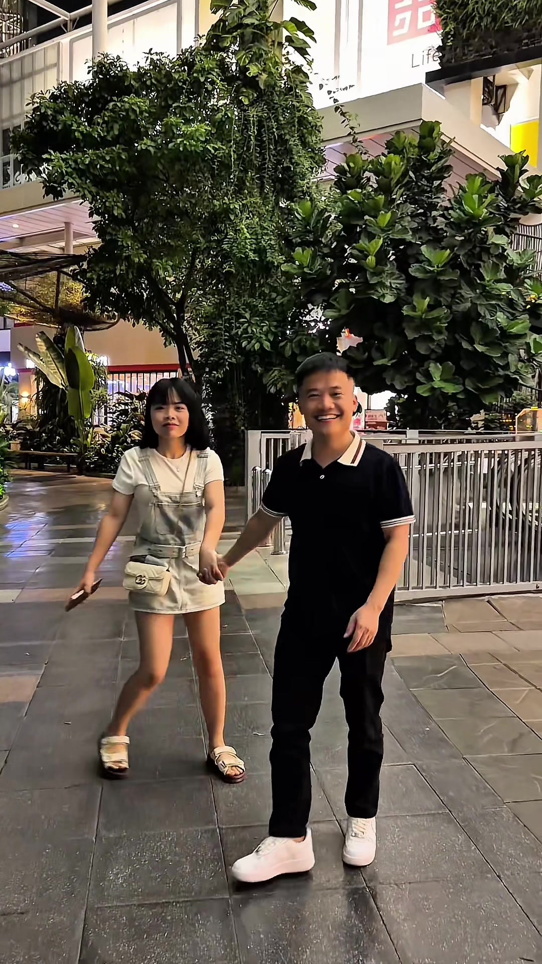 @Nguyễn Văn Hậu (Hậu Troll)