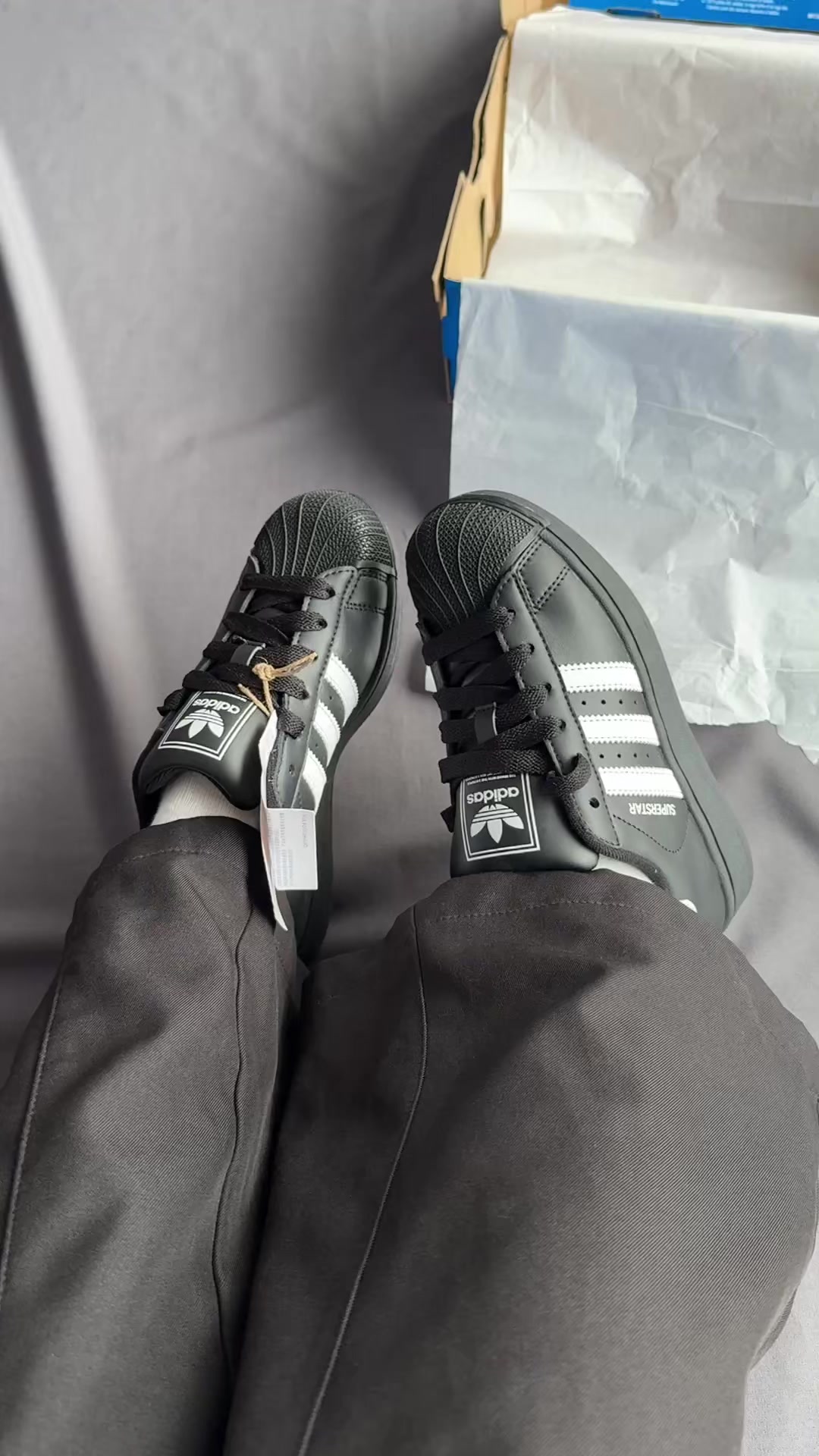 @HL Shoes Store
