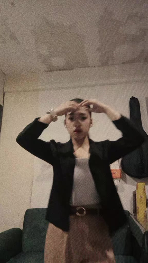 @Jahrille🦋