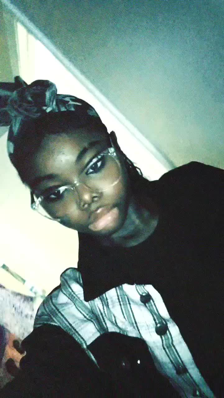 @prettybrownskin_Tay