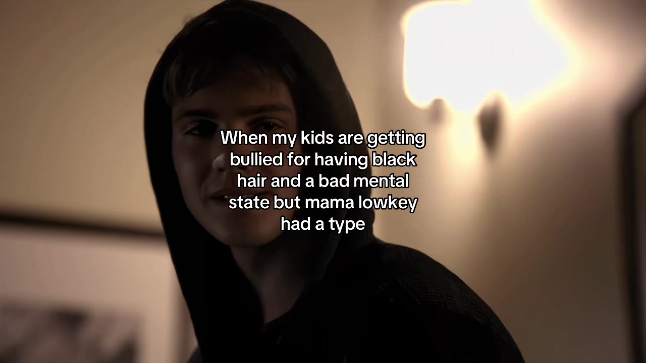 @R 🩸