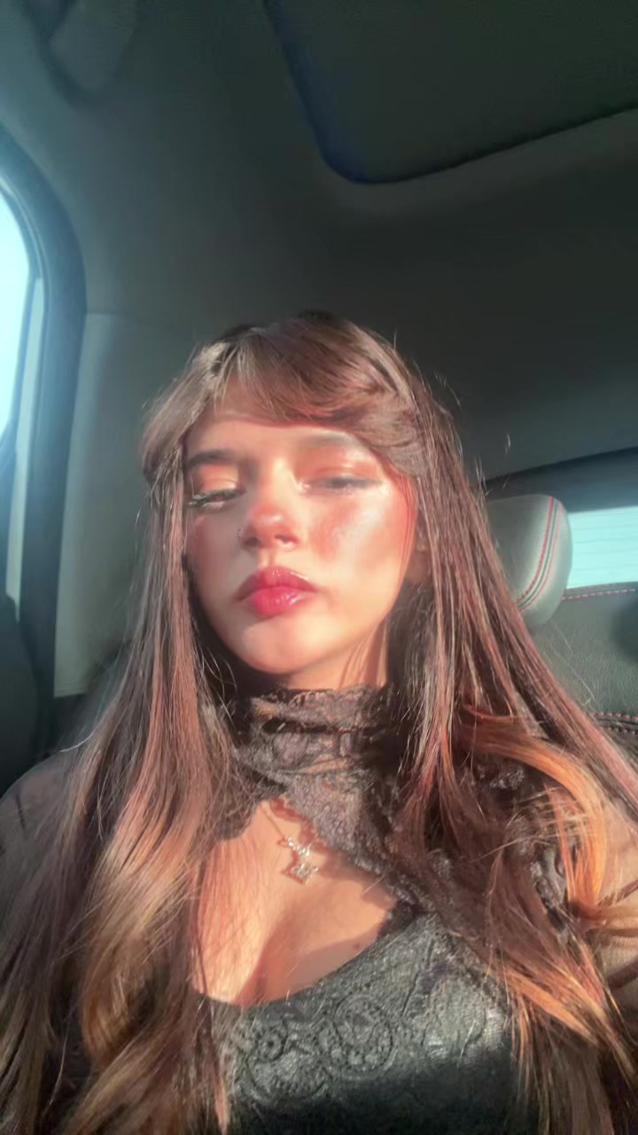 @Violeta