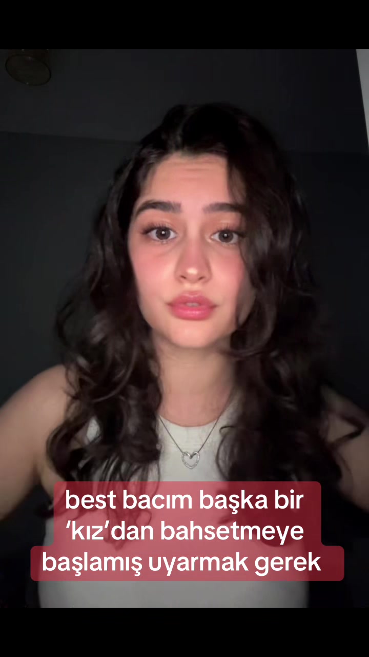 @nisaa_190777