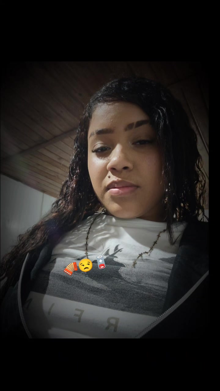 @tú nenas chiquita ☘️