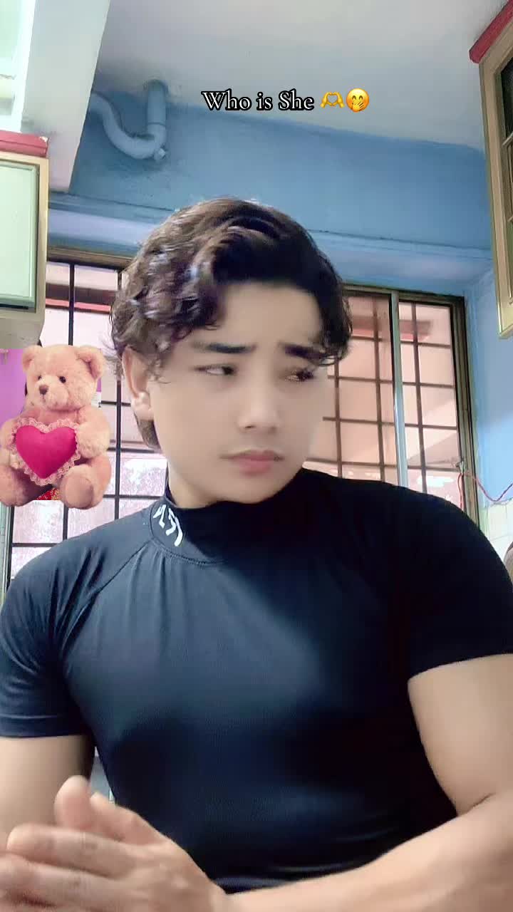 @👽CRUSH BOY👩&zwj;🎤