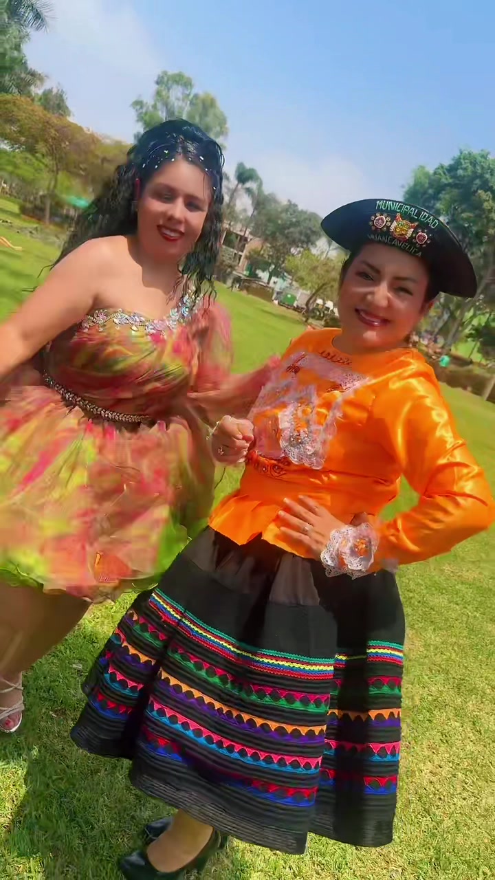@CLARITA RAMÍREZ