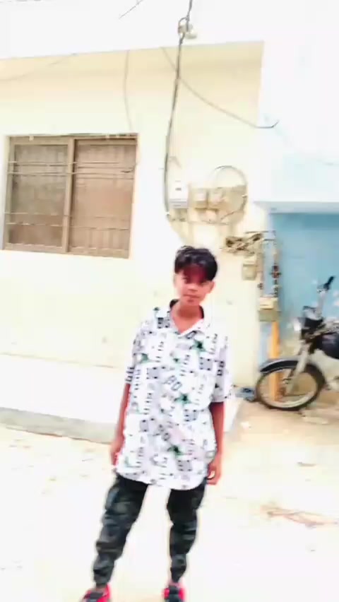@ESHAN 🪐🥰🤙🏼