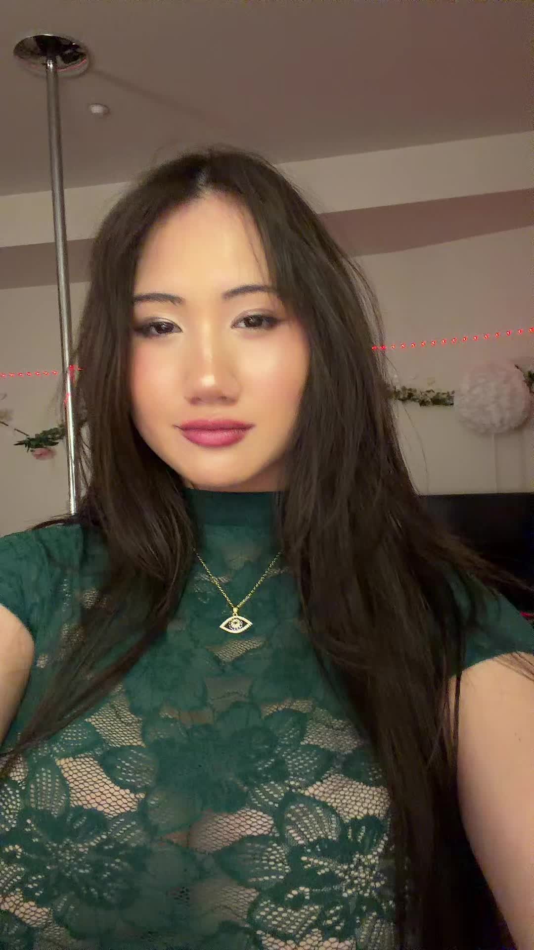 @Hana