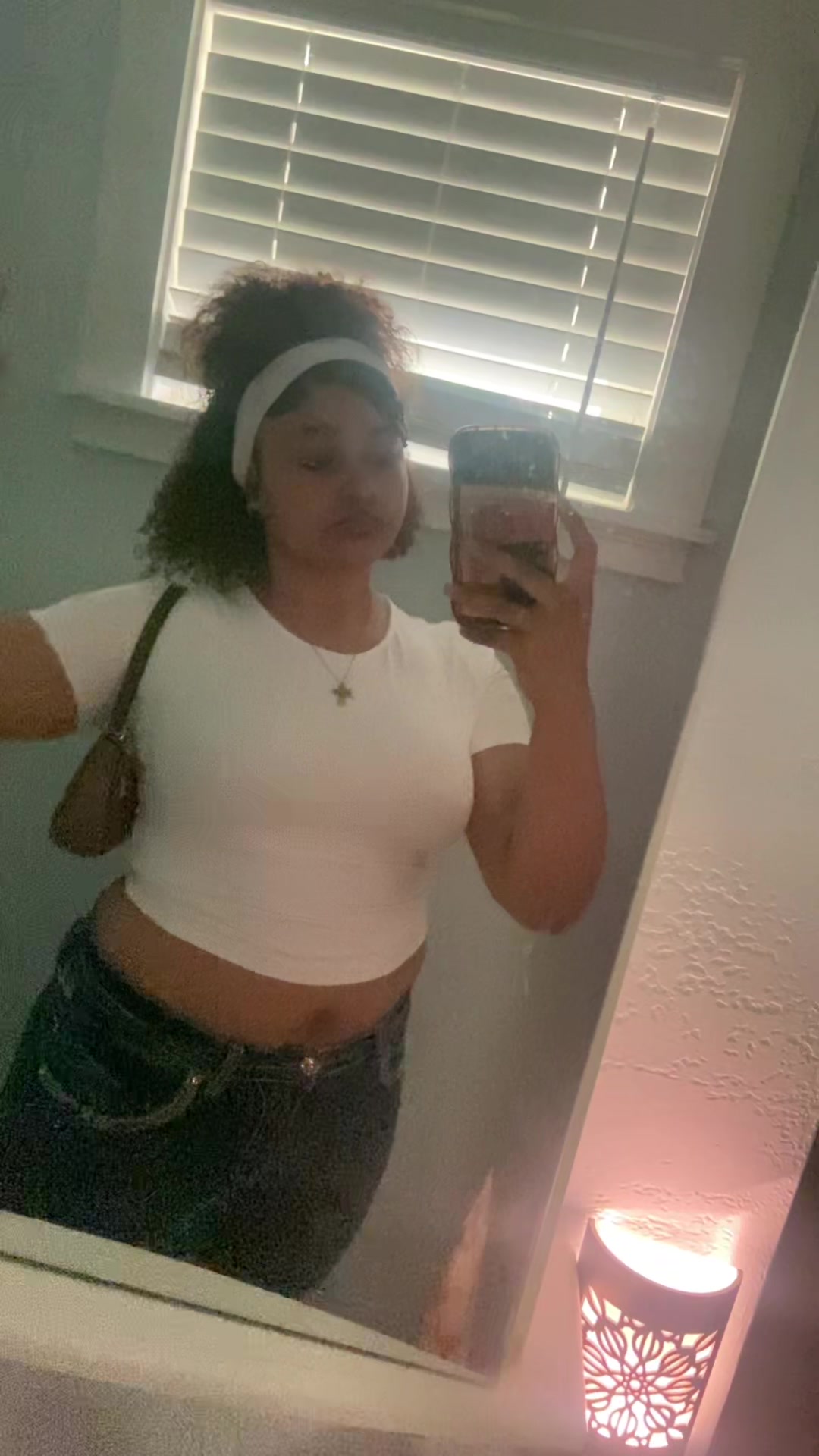 @azzy_..03