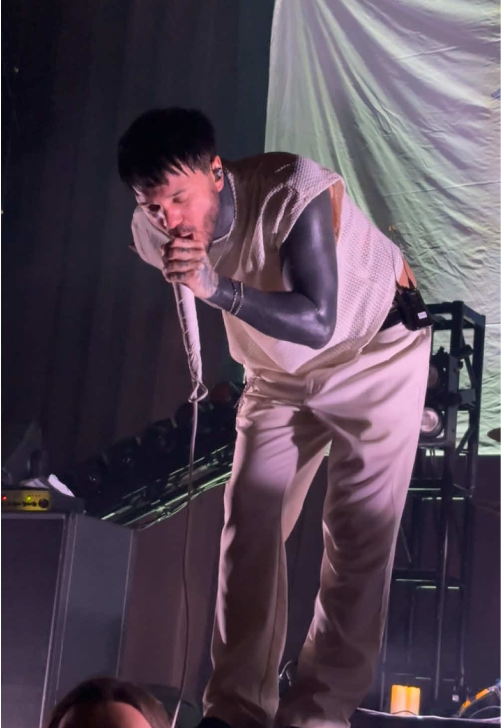 @j ⊬